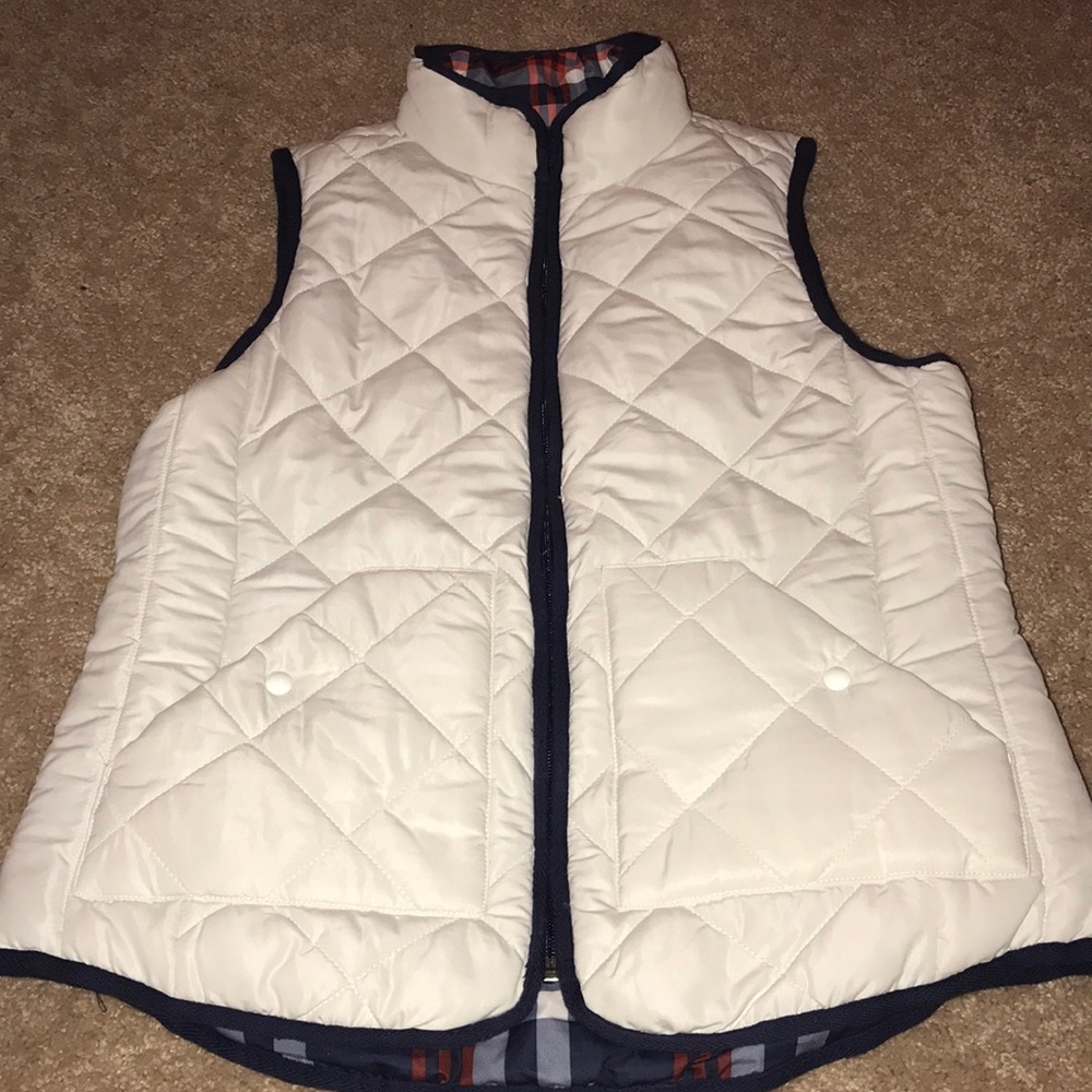 Reversible cream/plaid vest